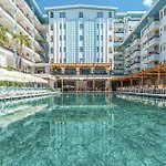 Ξενοδοχείο Blue Star 4*