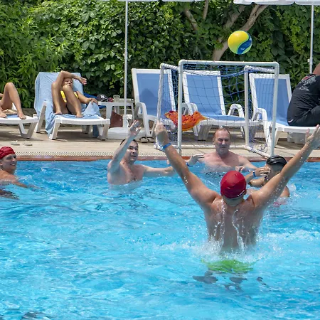 Blue Star מלון 4*