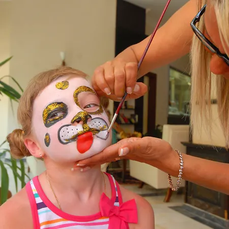 מלון Blue Star 4*